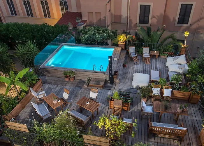Palm Gallery Garden House Hotel 3*